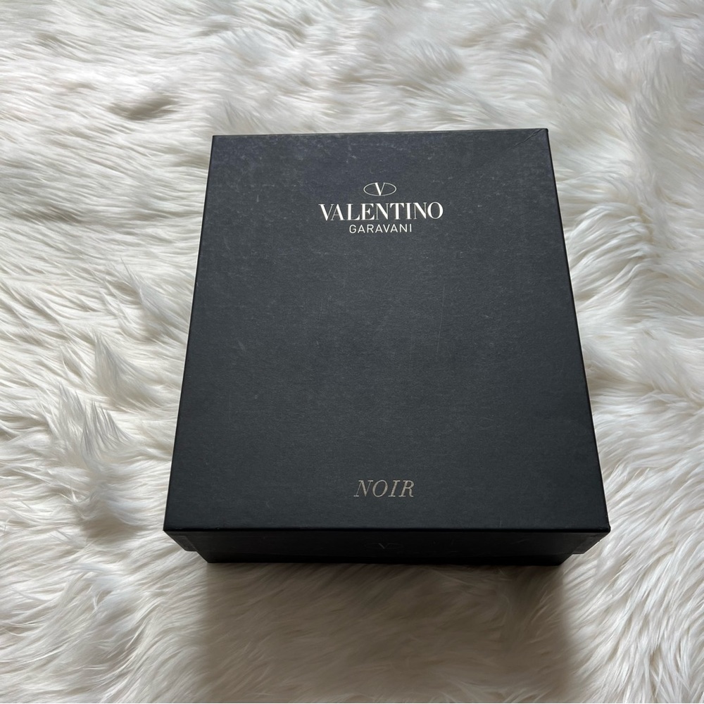 Valentino garavani shoe box